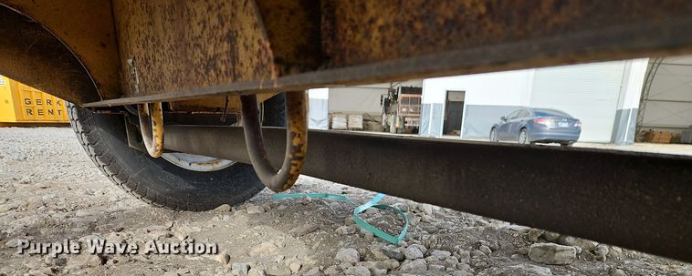 image for item EI8709 2014 Vermeer BC700XL wood chipper