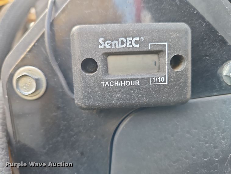 image for item EI8709 2014 Vermeer BC700XL wood chipper