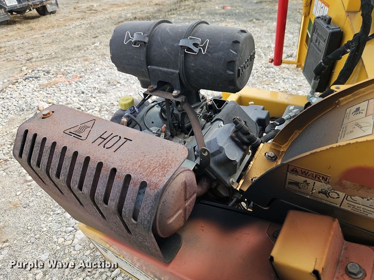 image for item EI8711 2014 Vermeer BC700 XL wood chipper