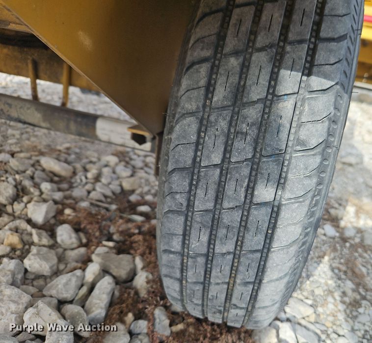 image for item EI8711 2014 Vermeer BC700 XL wood chipper