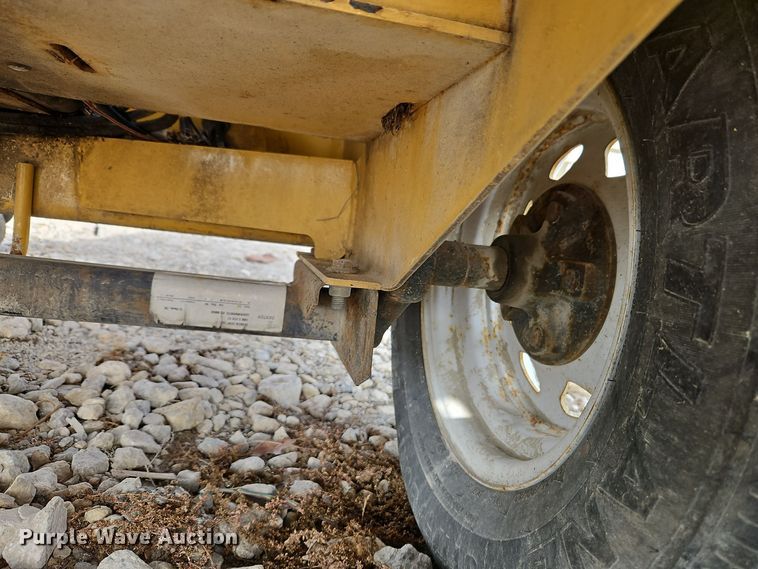 image for item EI8711 2014 Vermeer BC700 XL wood chipper