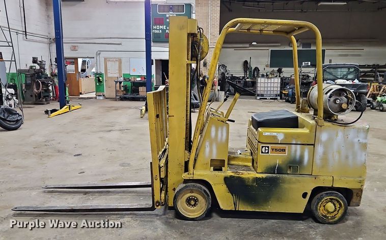 image for item EI8739 Caterpillar T50B forklift