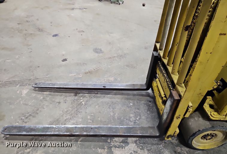 image for item EI8739 Caterpillar T50B forklift