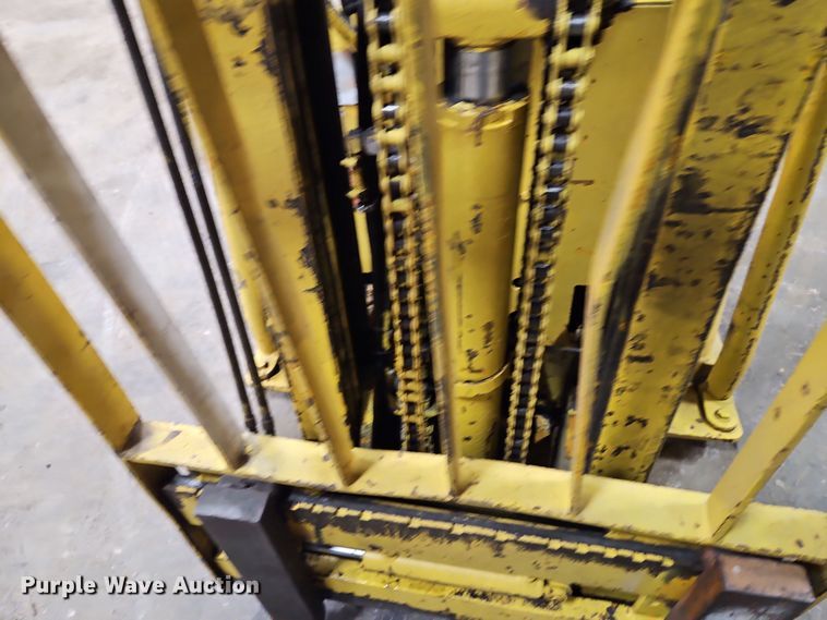 image for item EI8739 Caterpillar T50B forklift