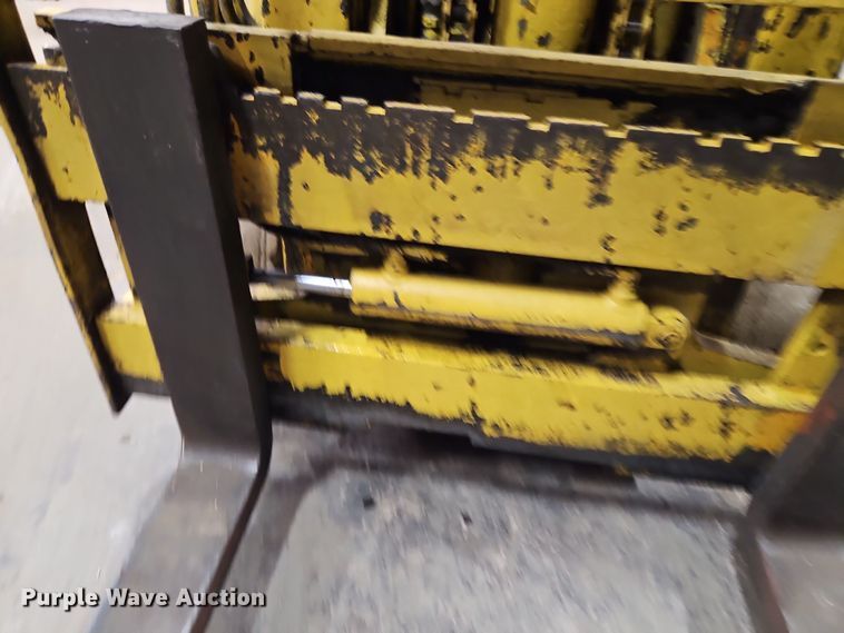 image for item EI8739 Caterpillar T50B forklift