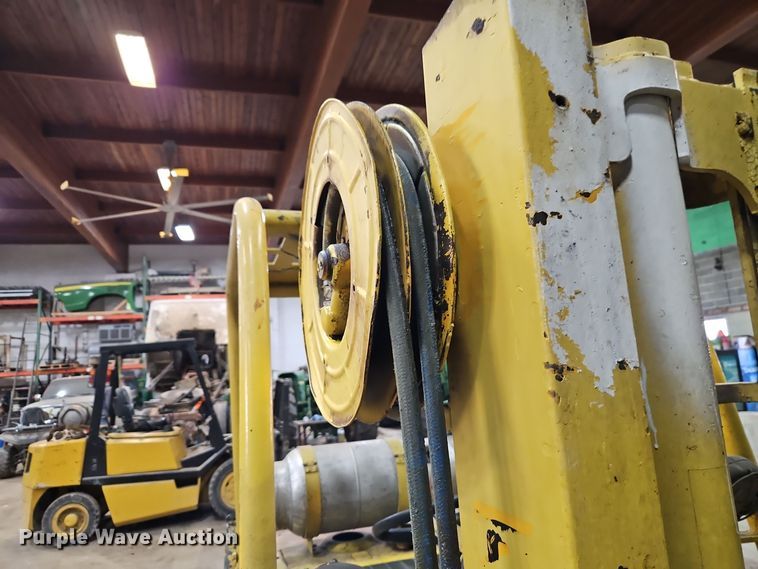 image for item EI8739 Caterpillar T50B forklift