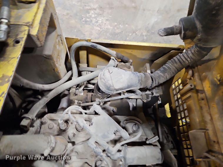 image for item EI8739 Caterpillar T50B forklift