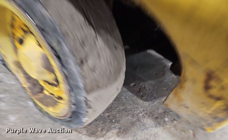 image for item EI8739 Caterpillar T50B forklift