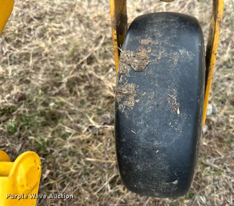 image for item EJ5270 2019 Hustler Raptor ZTR lawn mower