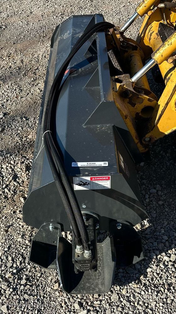 image for item EJ5300 2024 Wolverine TL-12-72W 72