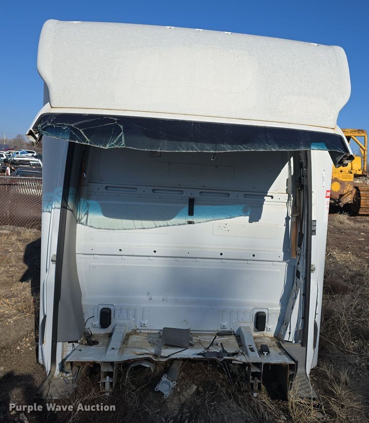 image for item EK2483 2011 Supreme B0100767 box bed