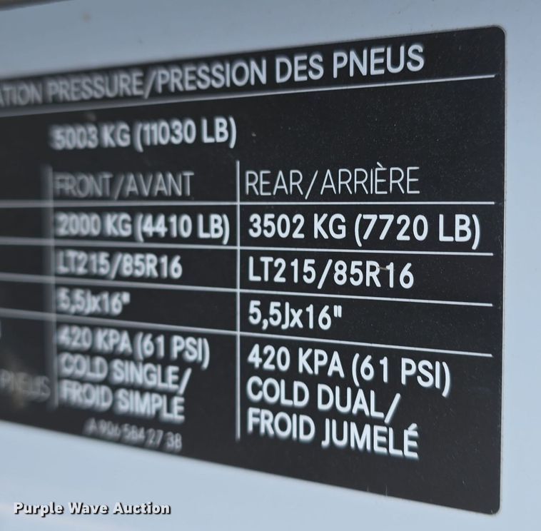 image for item EK2483 2011 Supreme B0100767 box bed