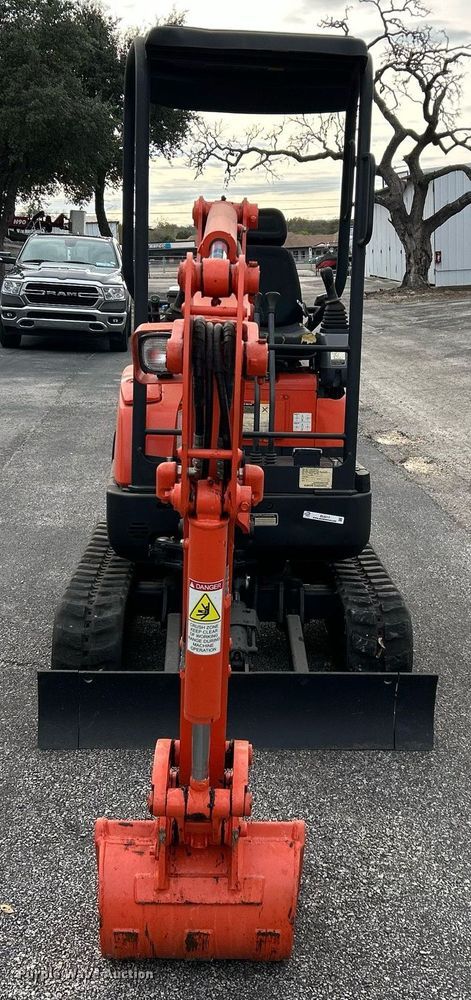 image for item EL6517 2017 Kubota U17 mini excavator