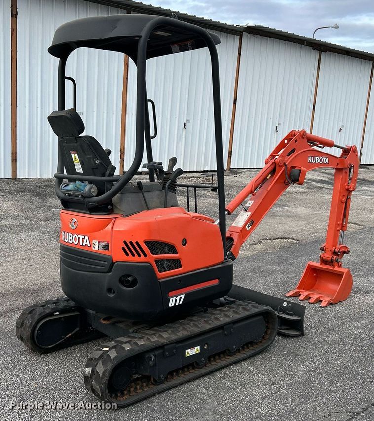 image for item EL6517 2017 Kubota U17 mini excavator