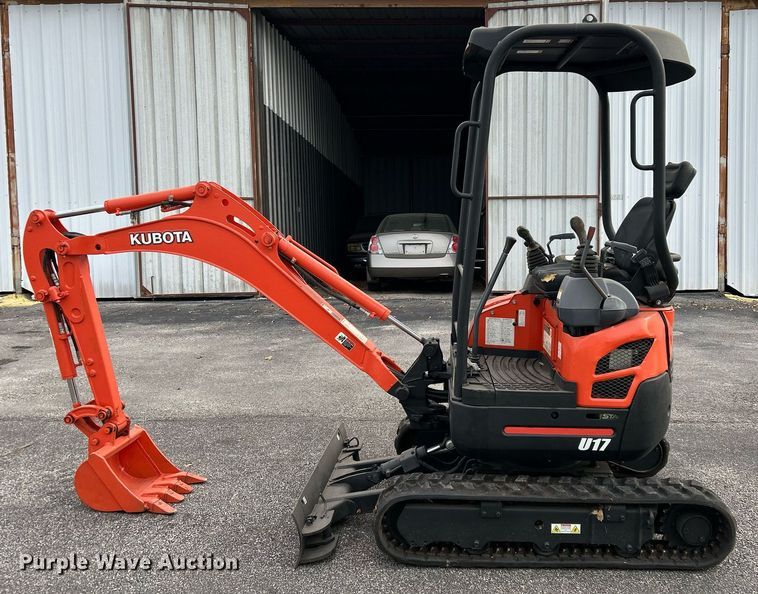 image for item EL6517 2017 Kubota U17 mini excavator