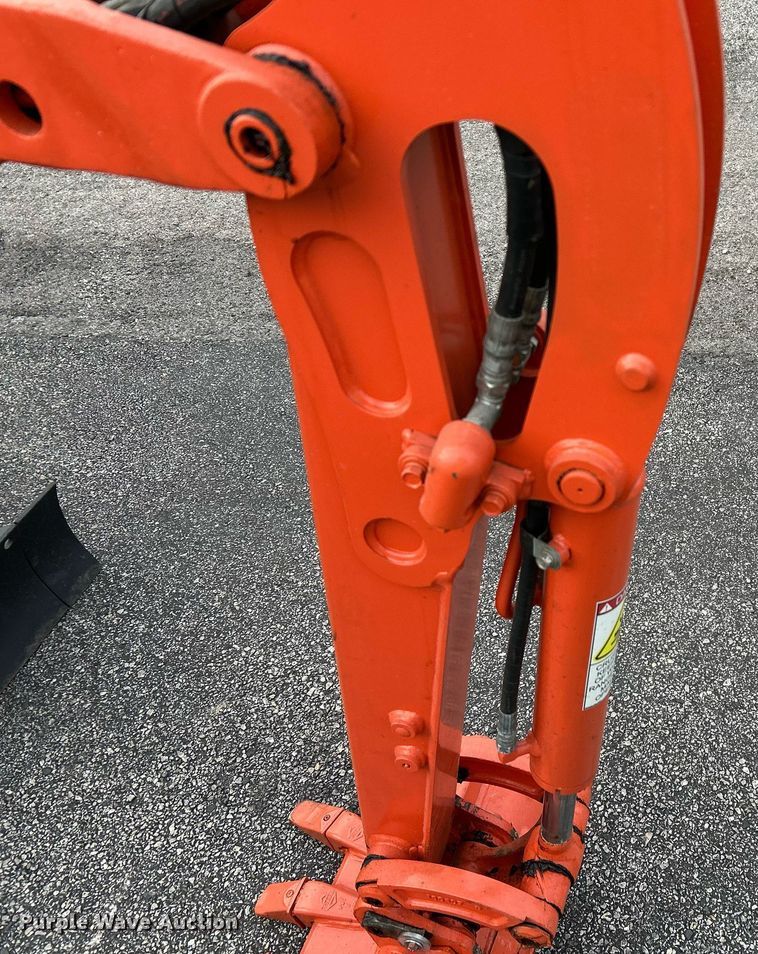image for item EL6517 2017 Kubota U17 mini excavator