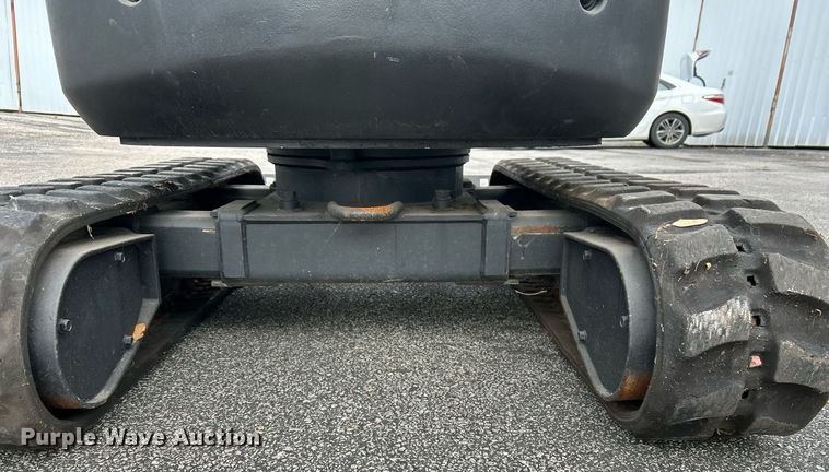 image for item EL6517 2017 Kubota U17 mini excavator