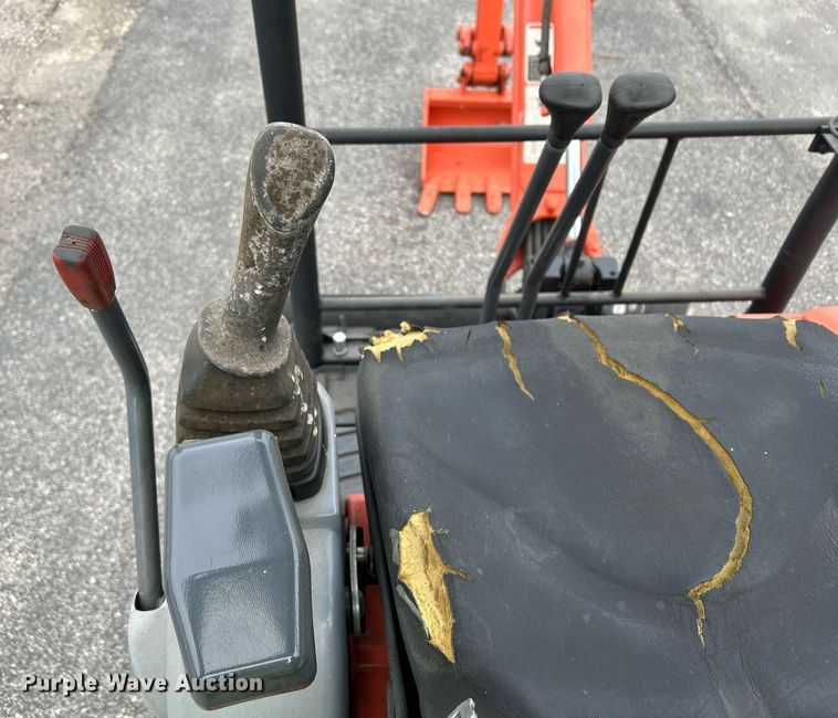 image for item EL6517 2017 Kubota U17 mini excavator