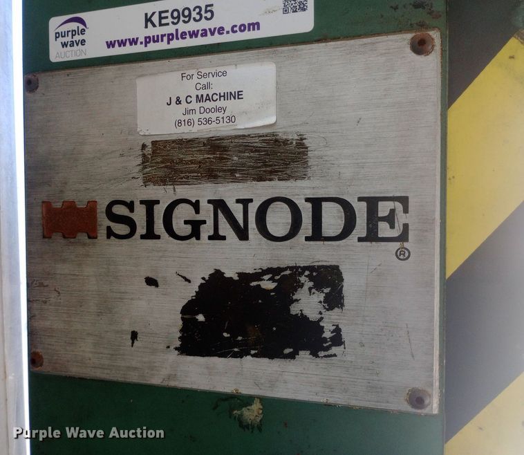 image for item EN8640 (2) plastic banding machines