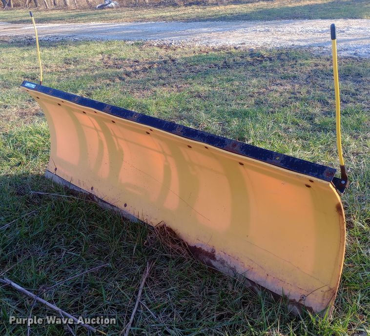 image for item EN8644 8' W snow plow 