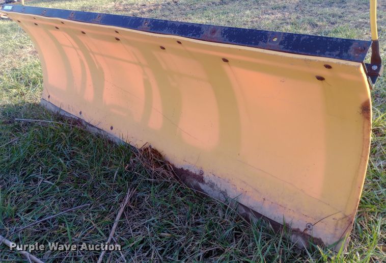 image for item EN8644 8' W snow plow 