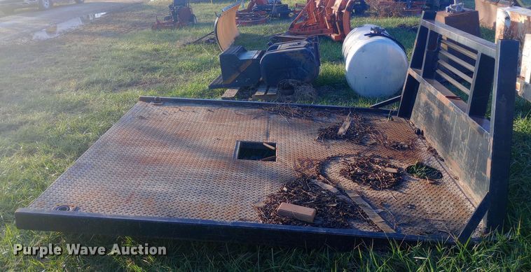 image for item EN8647 Flat bed