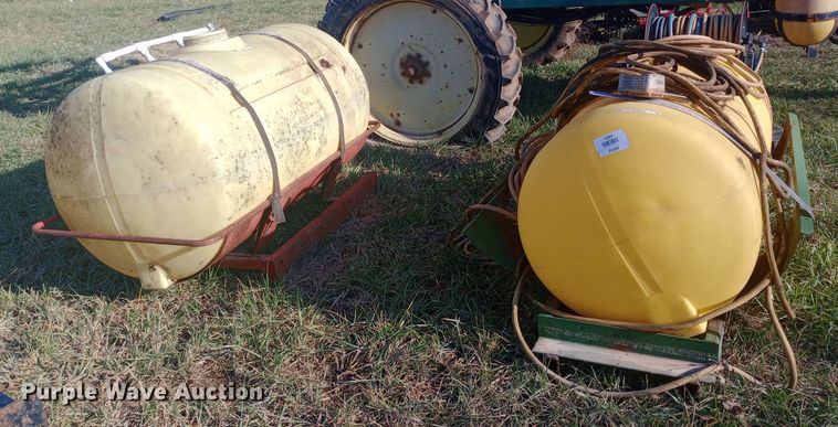 image for item EN8649 (2) sprayer tanks