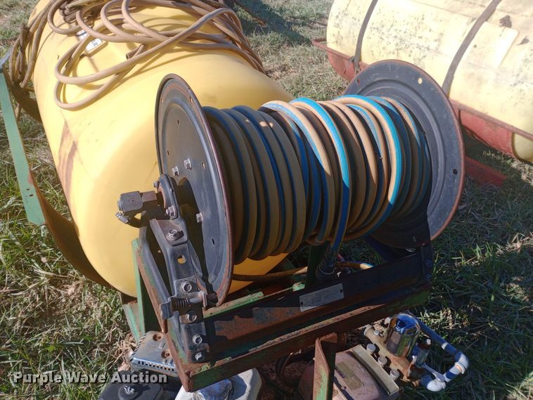 image for item EN8649 (2) sprayer tanks