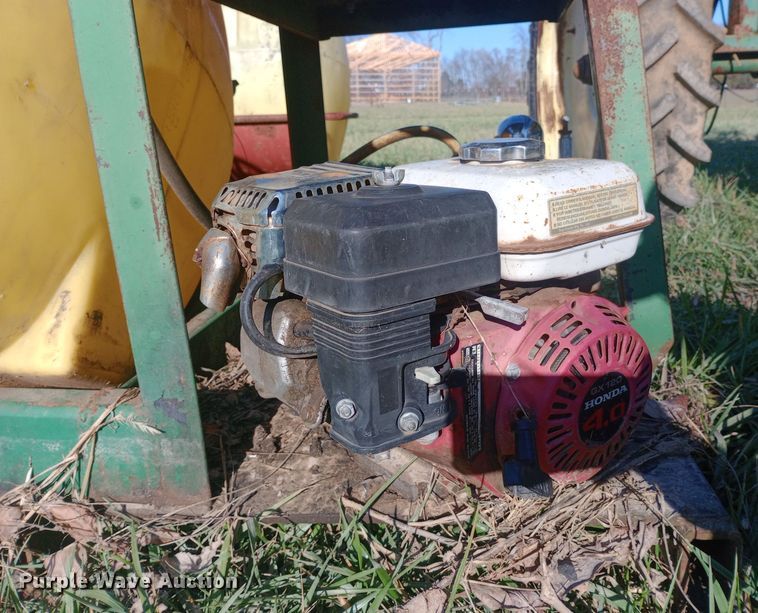 image for item EN8649 (2) sprayer tanks