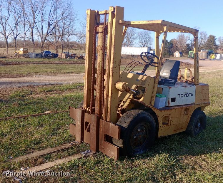 image for item EN8651 Toyota forklift