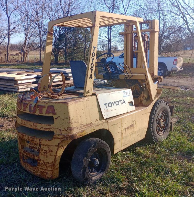 image for item EN8651 Toyota forklift