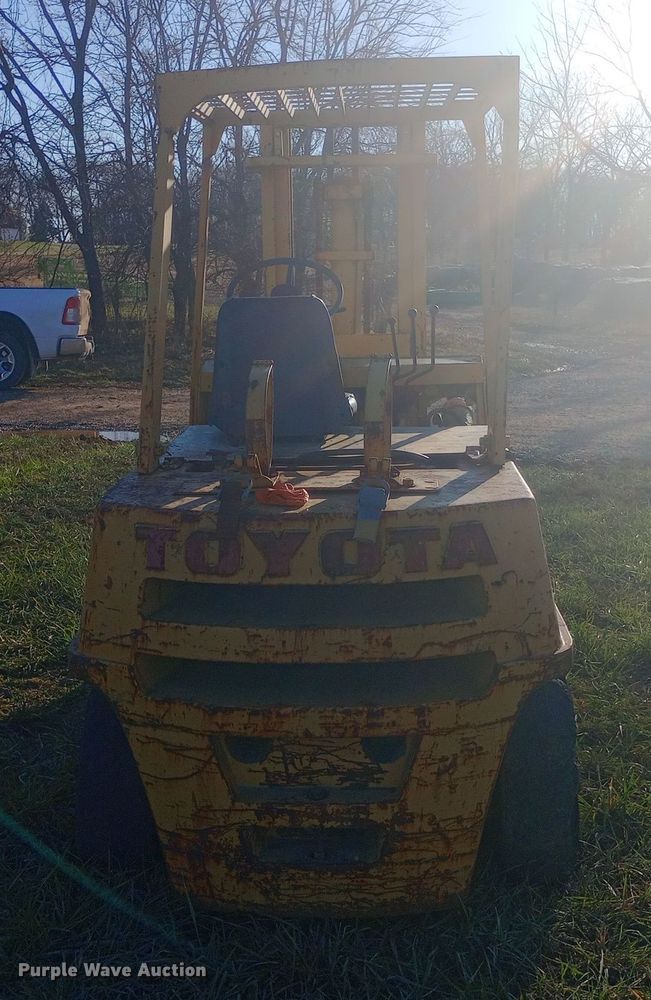 image for item EN8651 Toyota forklift