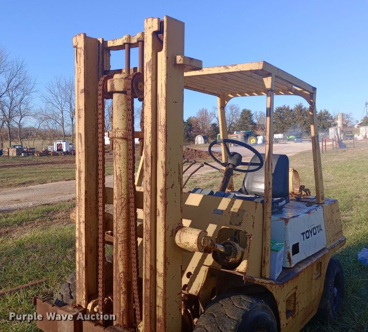 image for item EN8651 Toyota forklift