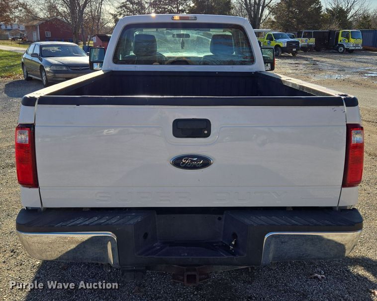 image for item EQ3858 2016 Ford F350 Super Duty XL pickup truck