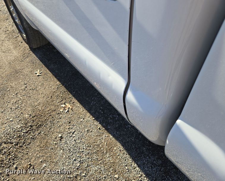 image for item EQ3858 2016 Ford F350 Super Duty XL pickup truck