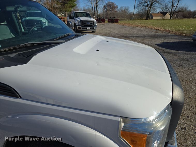 image for item EQ3858 2016 Ford F350 Super Duty XL pickup truck