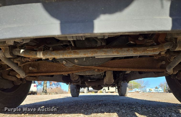 image for item EQ3858 2016 Ford F350 Super Duty XL pickup truck