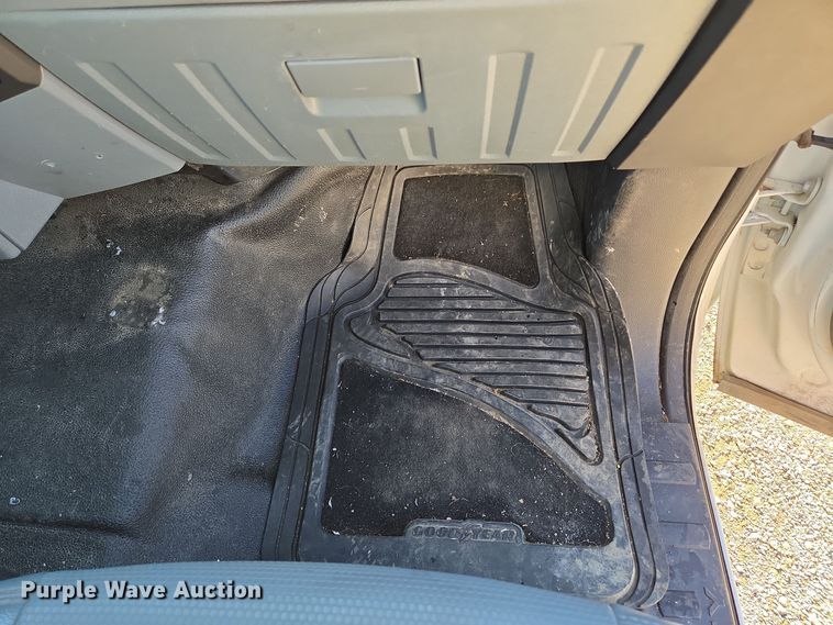 image for item EQ3858 2016 Ford F350 Super Duty XL pickup truck