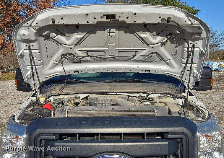 image for item EQ3858 2016 Ford F350 Super Duty XL pickup truck