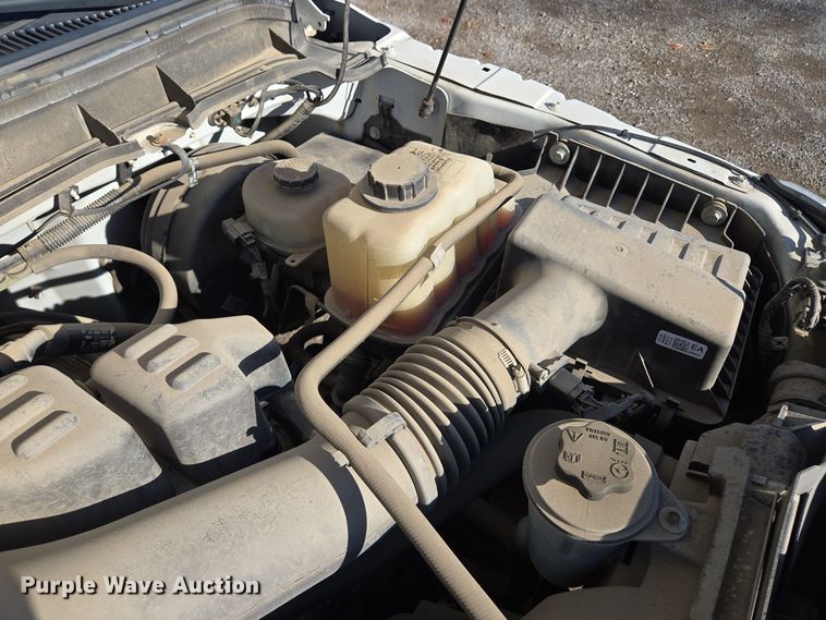 image for item EQ3858 2016 Ford F350 Super Duty XL pickup truck