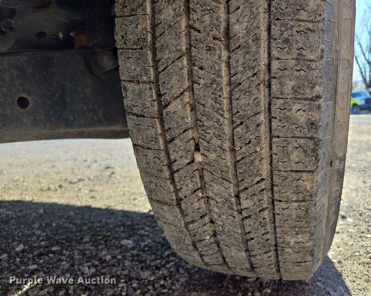 image for item EQ3858 2016 Ford F350 Super Duty XL pickup truck