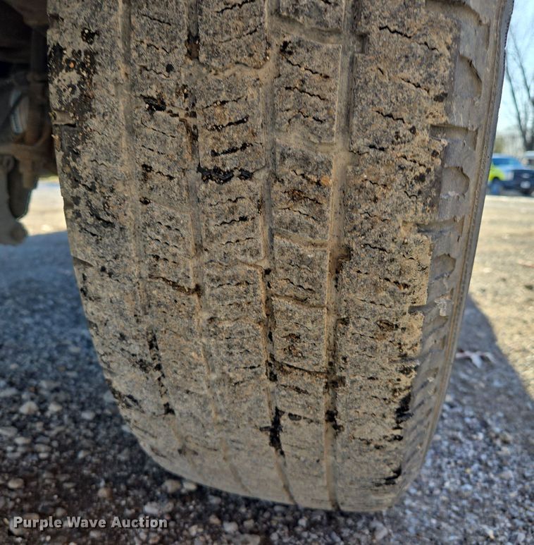 image for item EQ3858 2016 Ford F350 Super Duty XL pickup truck