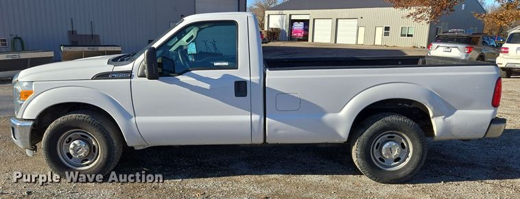 image for item EQ3859 2015 Ford F350 Super Duty XL pickup truck