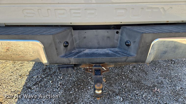 image for item EQ3859 2015 Ford F350 Super Duty XL pickup truck