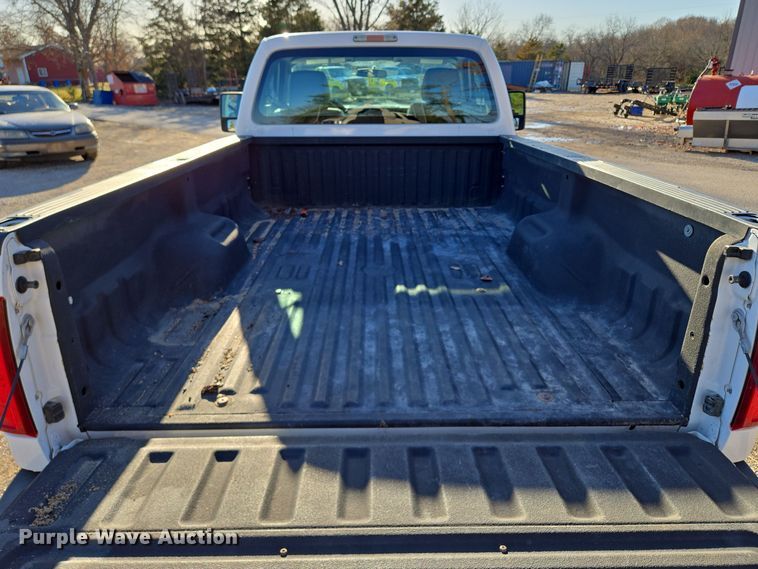 image for item EQ3859 2015 Ford F350 Super Duty XL pickup truck