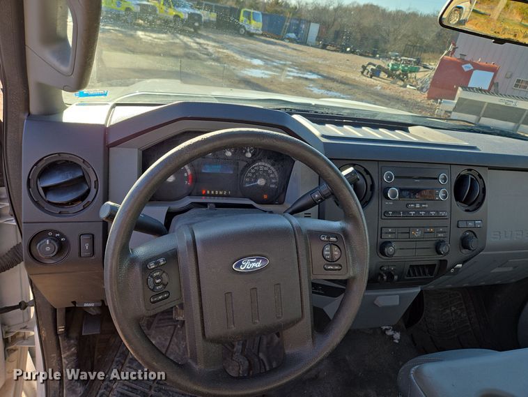 image for item EQ3859 2015 Ford F350 Super Duty XL pickup truck