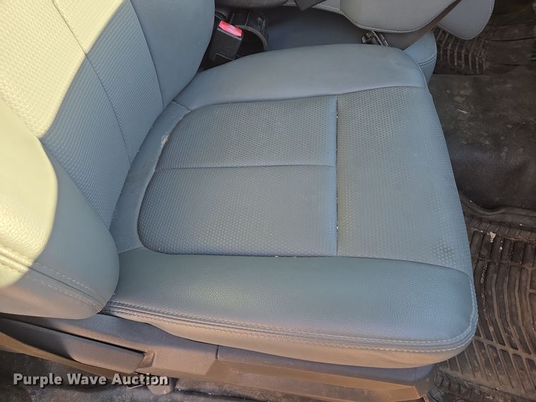 image for item EQ3859 2015 Ford F350 Super Duty XL pickup truck