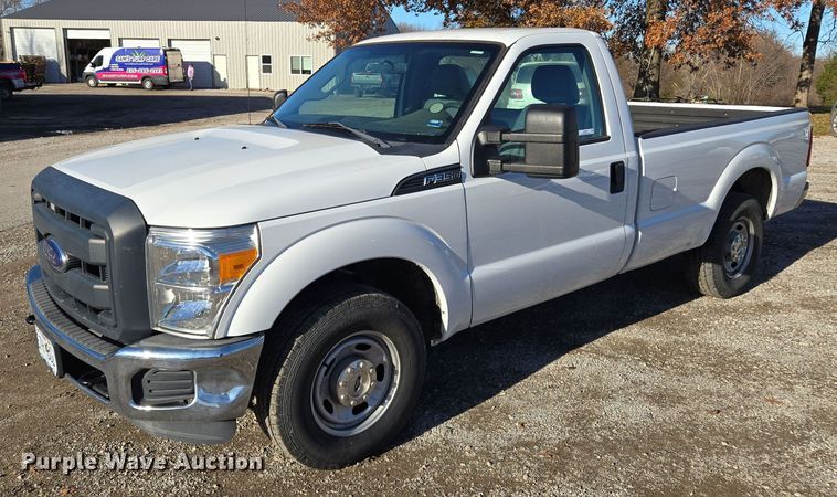 image for item EQ3860 2014 Ford F350 Super Duty XL pickup truck