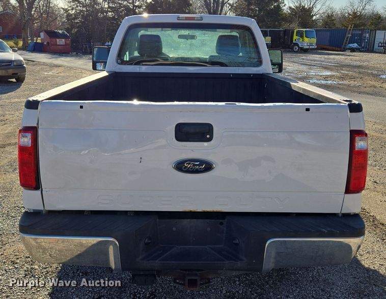 image for item EQ3860 2014 Ford F350 Super Duty XL pickup truck