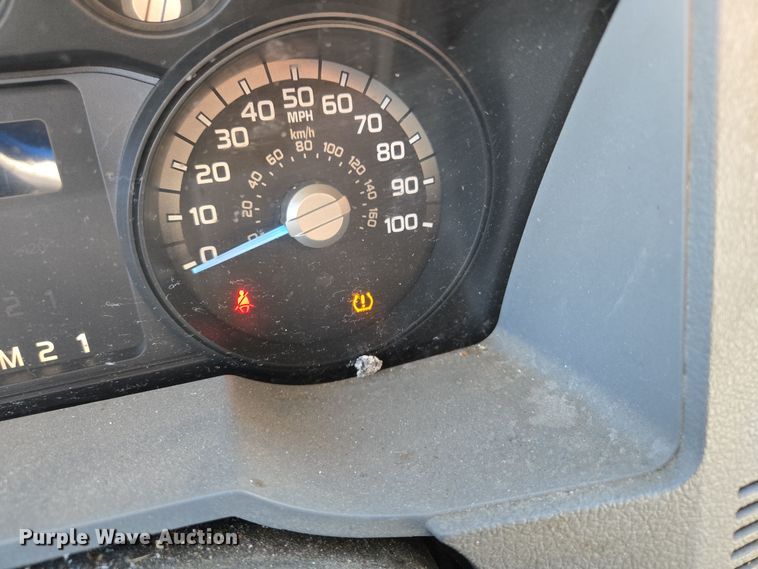 image for item EQ3860 2014 Ford F350 Super Duty XL pickup truck